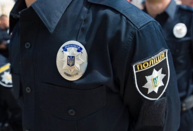 У Львові поліцейський вимагав 1200 доларів від призовника
