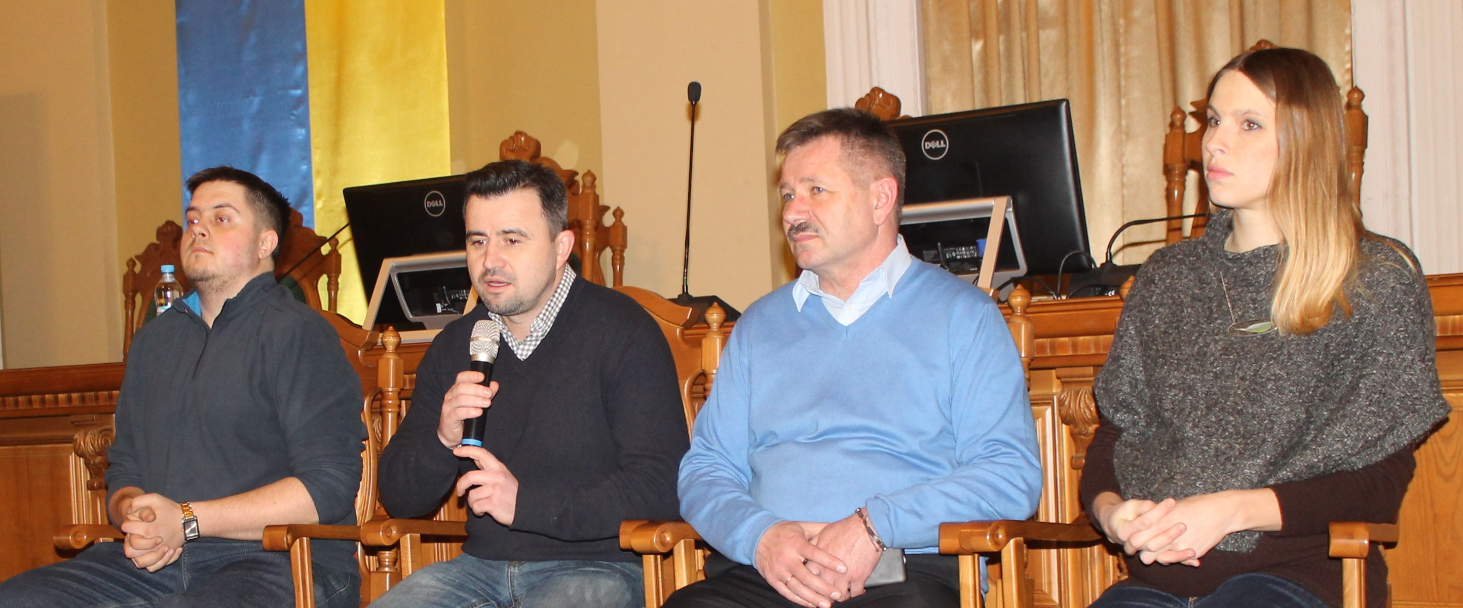 “Корупція у стінах Львівської міськради й далі процвітає”: депутати від Української Галицької Партії покинули сесійну залу