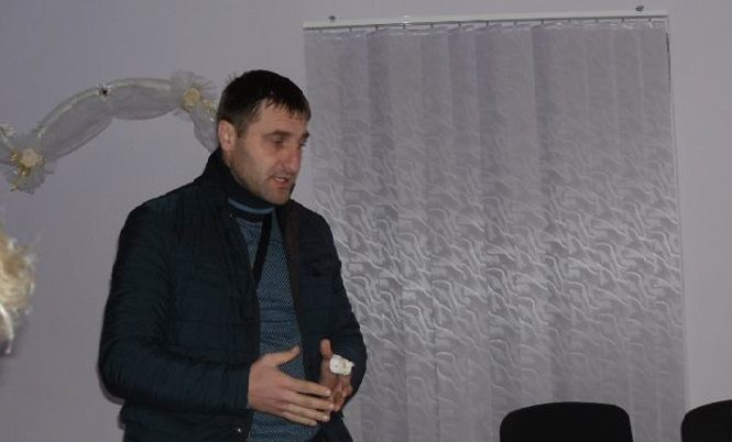Шукав роботу в Інтернеті: старосамбірчанин претендує на крісло у міністерстві
