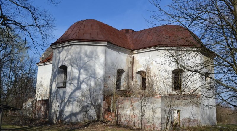 На Жовківщині продали старовинний мурований костел