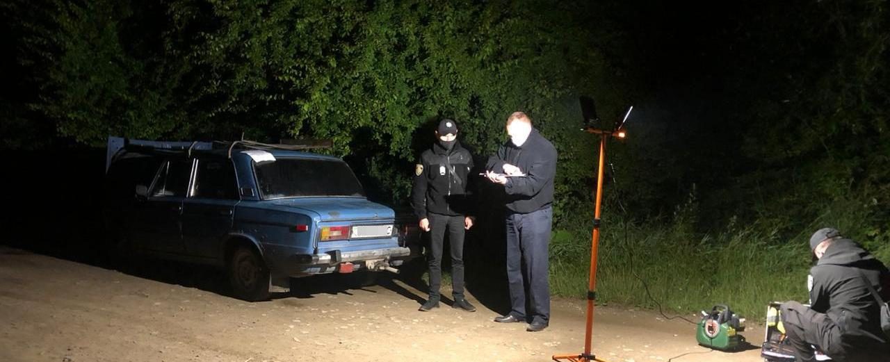 На Городоччині чоловіки побили водія та викрали його автомобіль