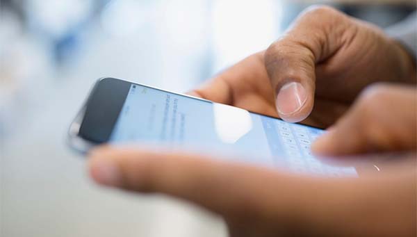 Українців попереджають про небезпечну SMS-розсилку