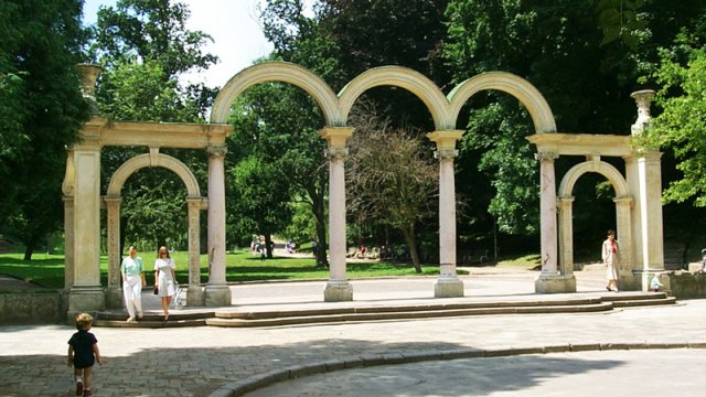Вбиральні, освітлення чи охорона: що змінити у Стрийському парку вже