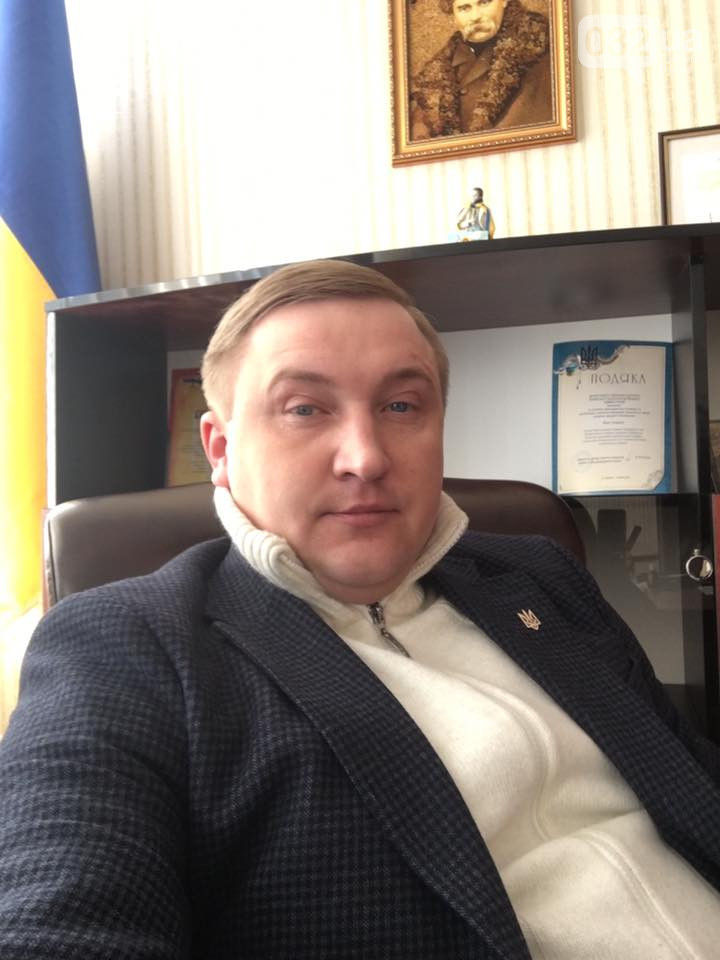 Міська рада “відхрестилась” від лікаря-хабарника