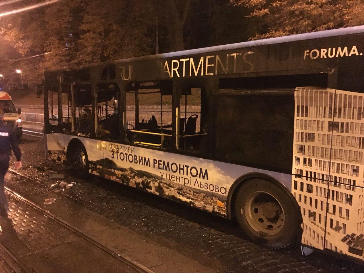 У Львові горів автобус 5А