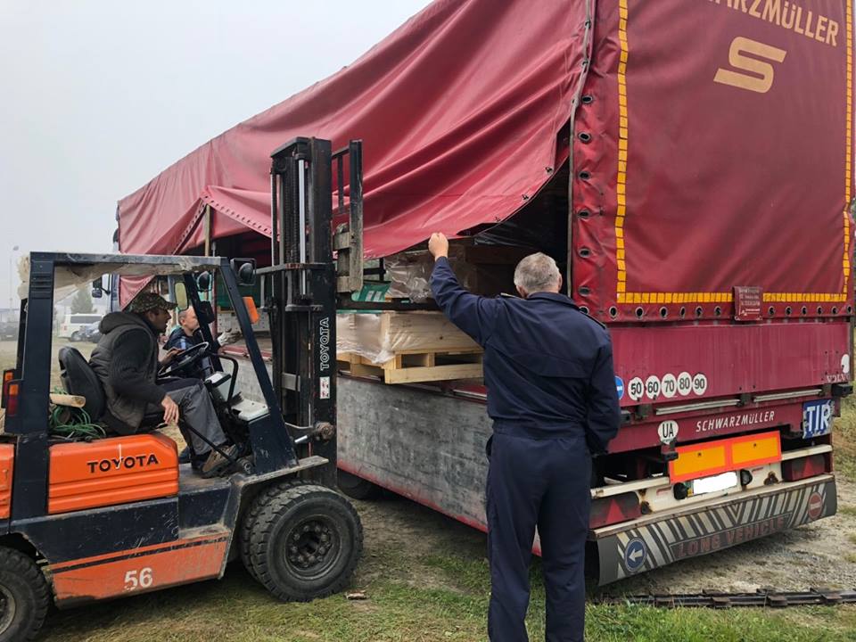 “Забули” задекларувати 16 тонн керамічної плитки