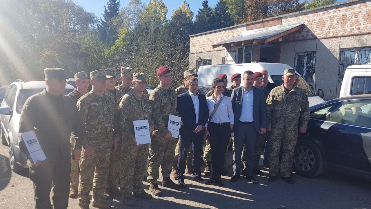 18 автомобілів: від юстиції для армії