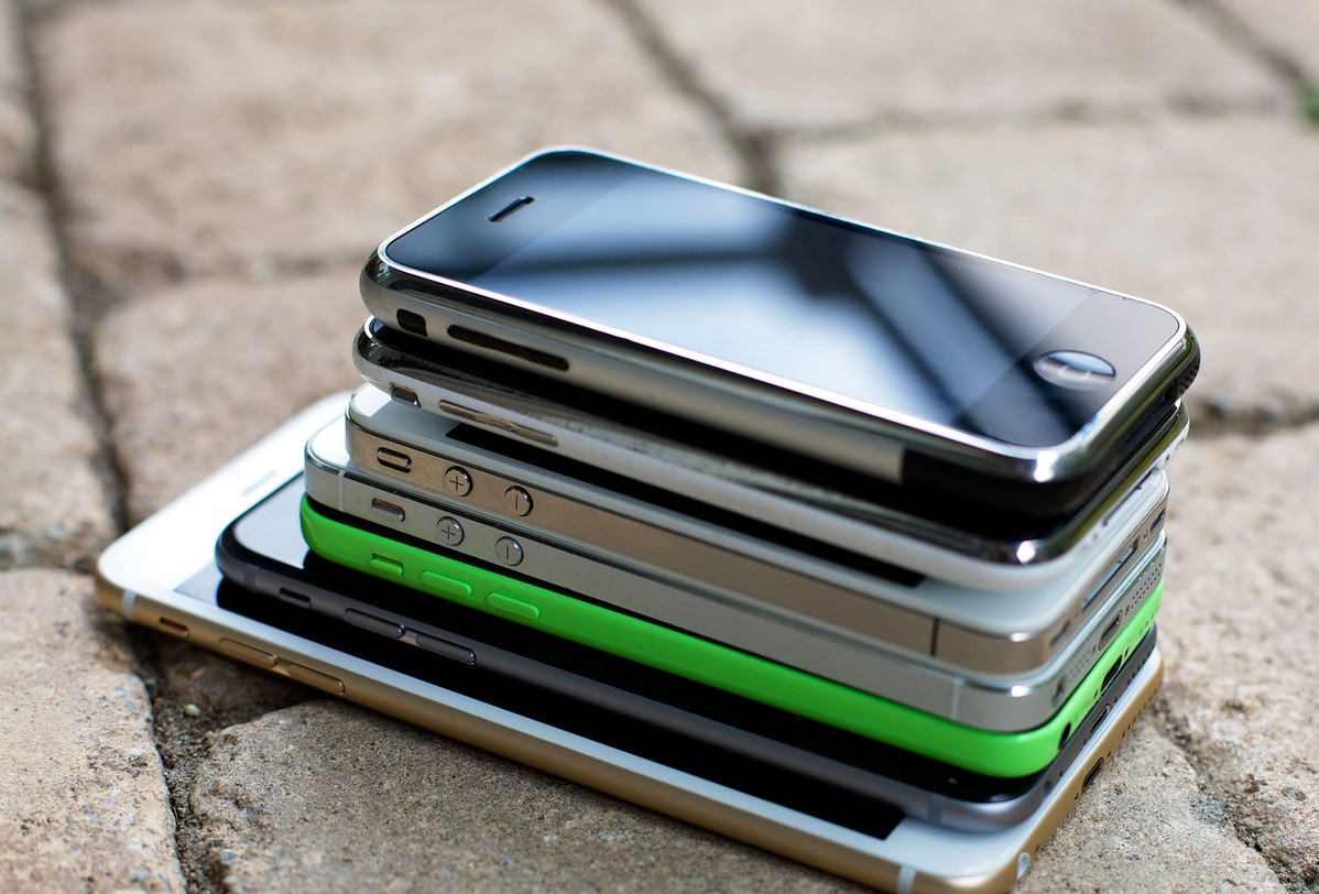 Як півсотні айфонів через кордон “нелегалами” їхали (відео)