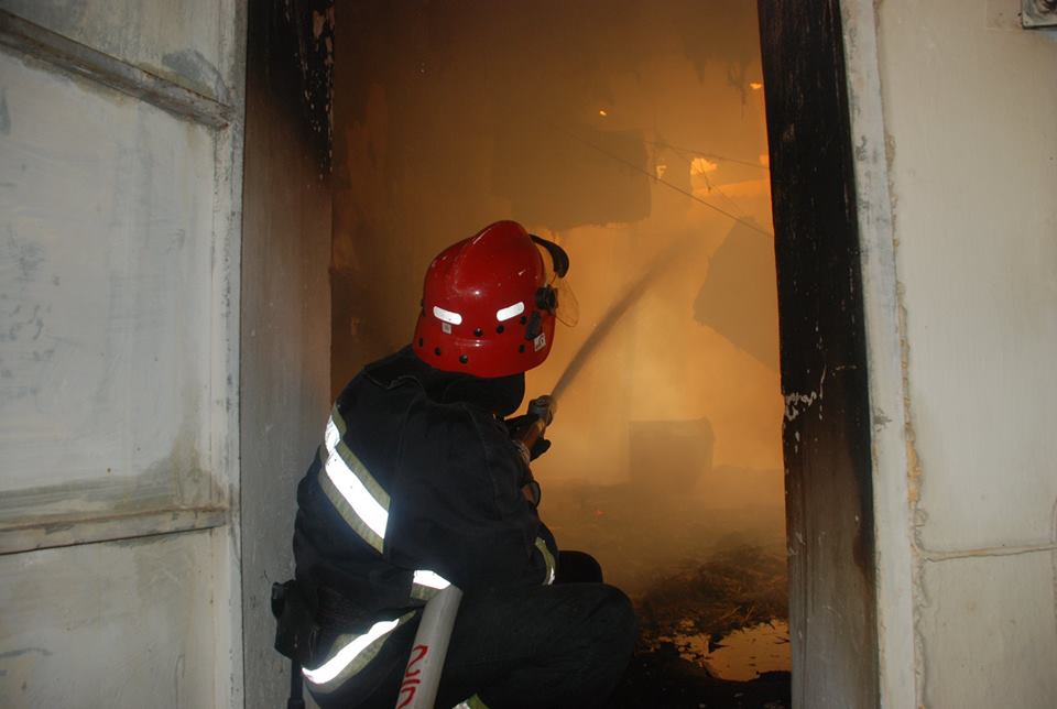 У Стрию в гаражі згорів автомобіль