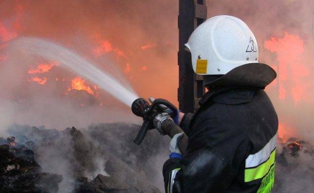 Під час пожежі у Червонограді постраждав юнак