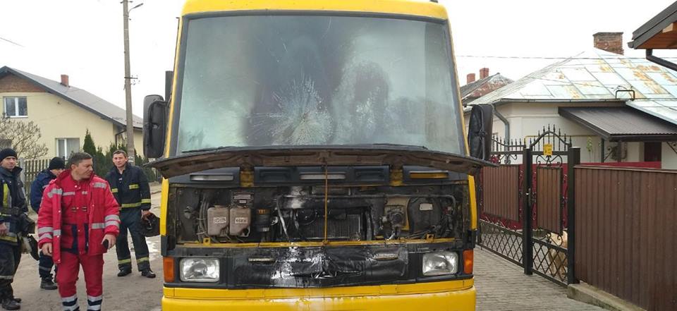 У Яворові горів пасажирський автобус (фото)