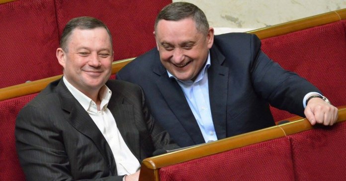 Суд арештував рахунки братів Дубневичів