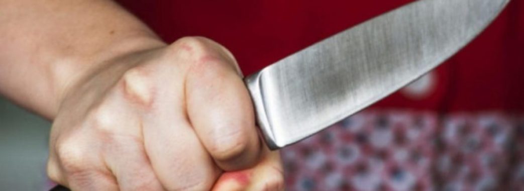 На Львівщині донька вдарила матір ножем у спину