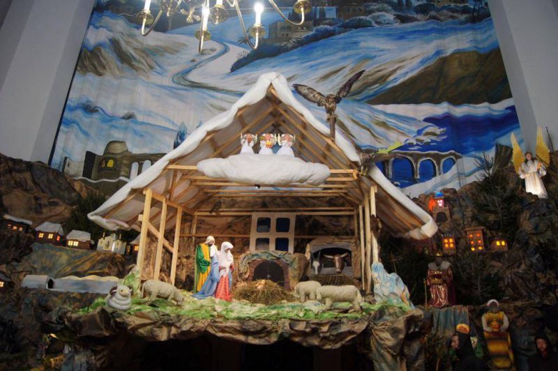 Львівську Різдвяну шопку розмалювали діти