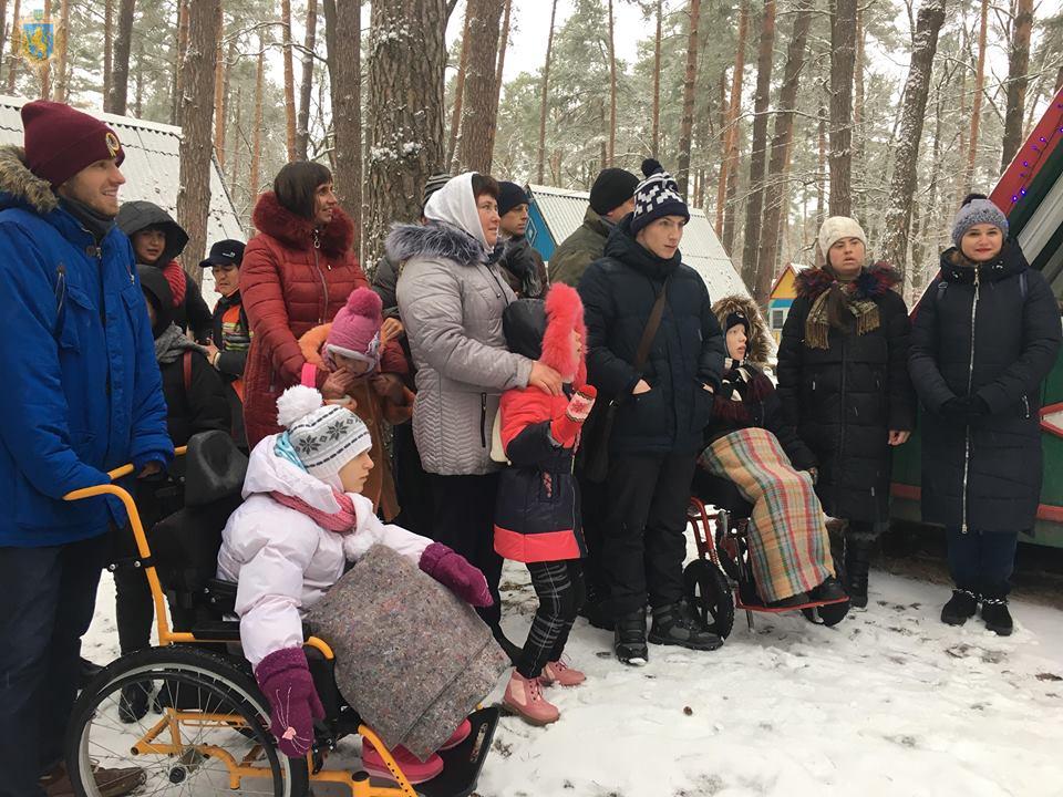 На Жовківщині діти з інвалідністю завітали у резиденцію св. Миколая