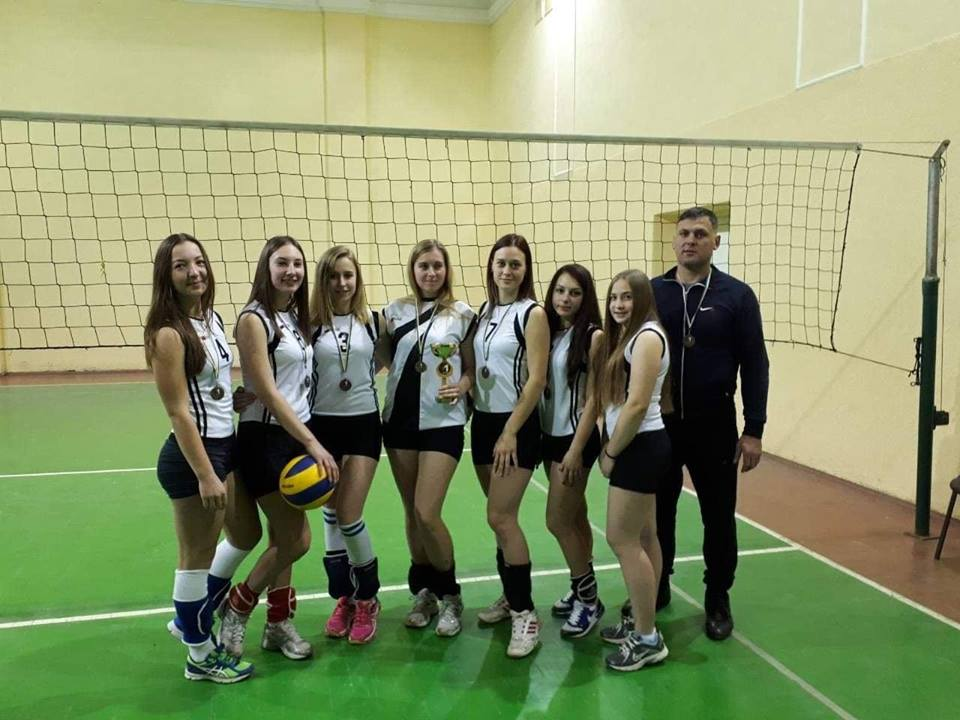 Команда волейболісток зі Старосамбірщини перемогла на обласних змаганнях