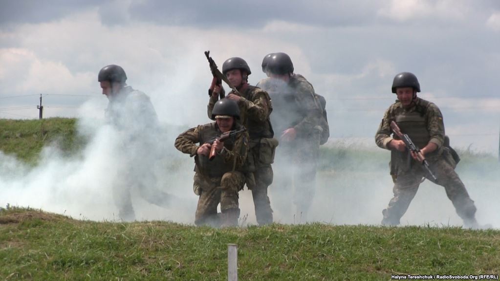 Військовий прострелив собі ногу під час навчань
