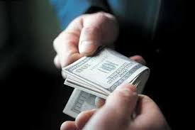 На Городоччині сільського голову затримали на хабарі: хотів заробити під Новий рік