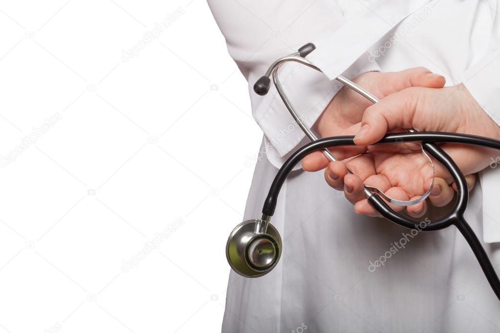 Двох медиків Стрия – у в’язницю: кара за смерть 6-річної дитини