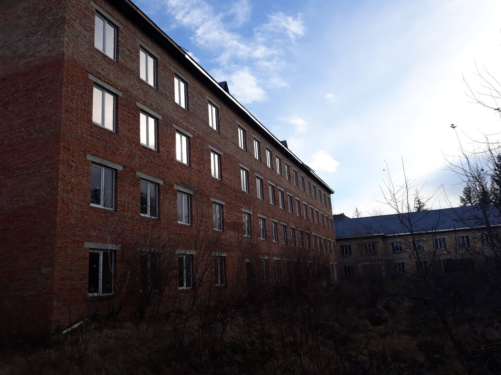 У Старому Самборі розкрадають лікарню-довгобуд