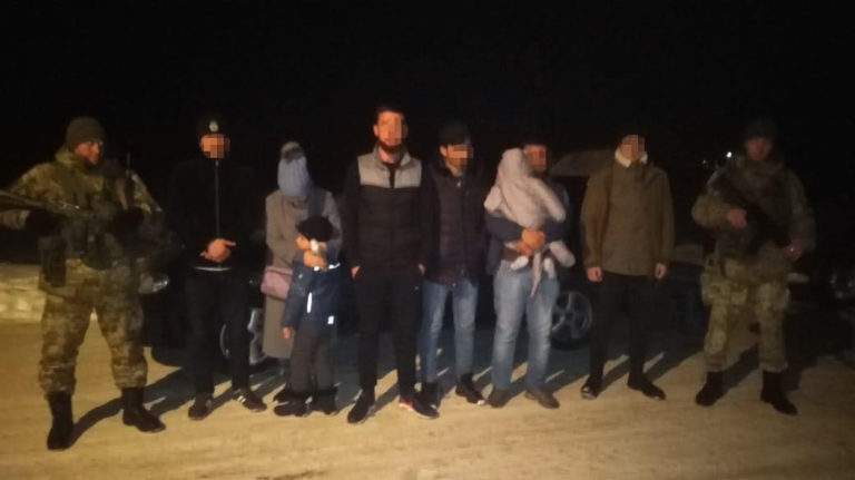 На Львівщині затримали нелегалів з дітьми