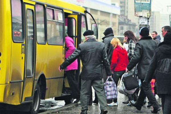 У Львові біля Ратуші протестуватимуть проти подорожчання проїзду