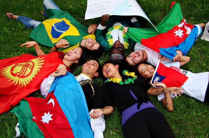 Львів’янам пропонують прийняти у себе волонтерів з-за кордону