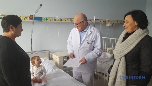 Доньку загиблого журналіста взяли під консульську опіку