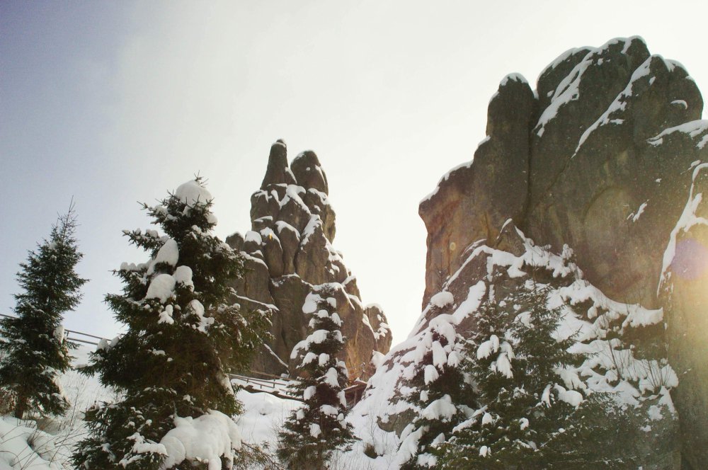 Казкова Тустань: історико-культурний заповідник тепер вражає віртуально