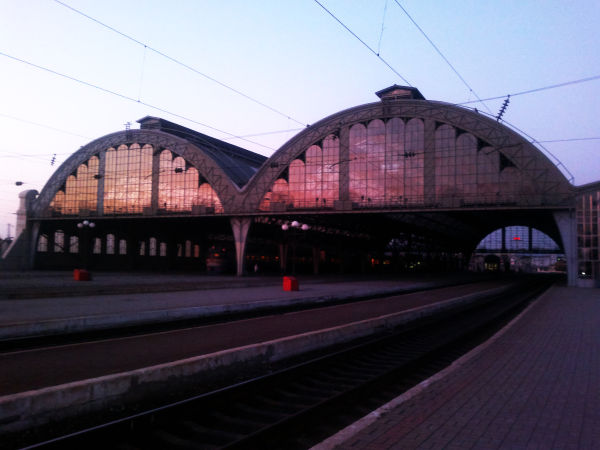 Мешканка Рівного «замінувала» львівський вокзал, бо не встигала на поїзд