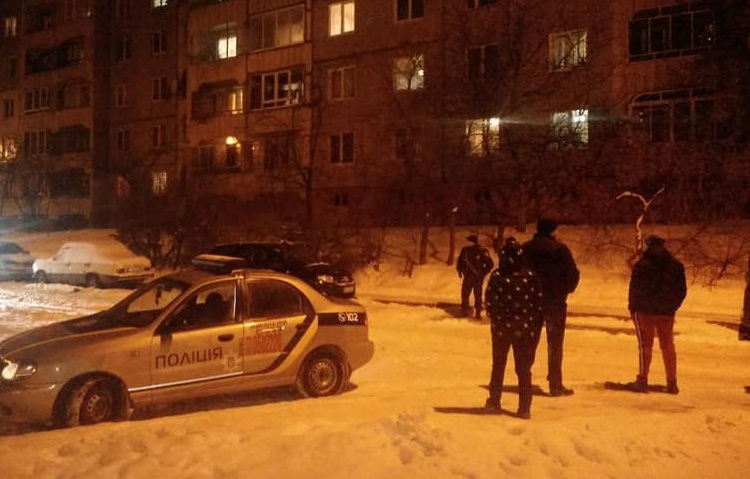 У Львові юнак випав з вікна і загинув