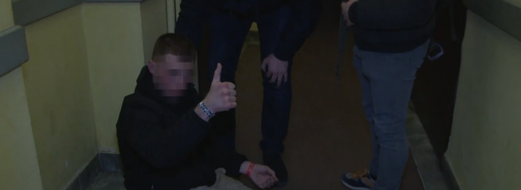 У Львові п’яний іноземець заявив, що його хочуть зарізати, і заснув