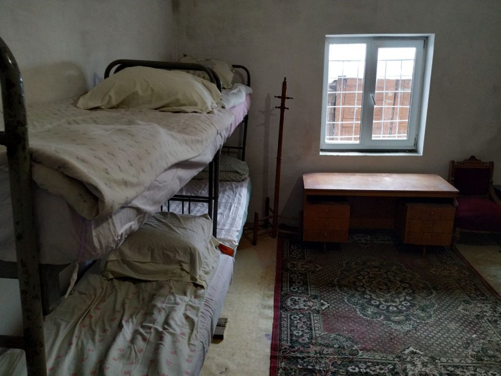 На Дрогобиччині центр для бездомних потребує допомоги