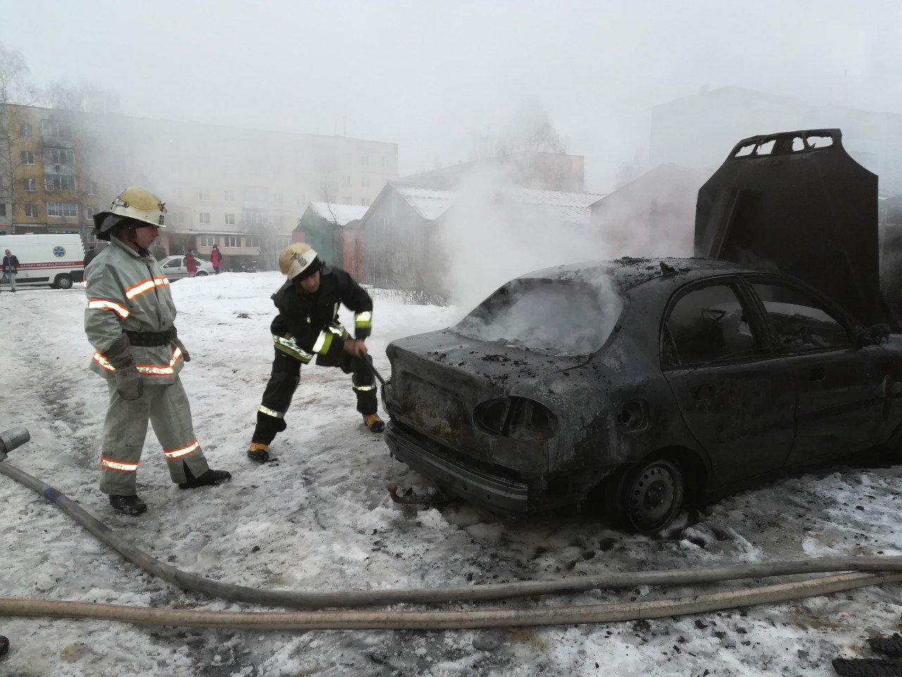 У Яворові водій  згорів у власному авто