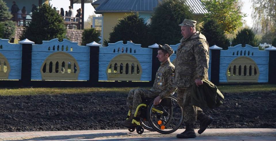 Воїну АТО Михайлу Лялі з Яворівщини небайдужі придбали іномарку