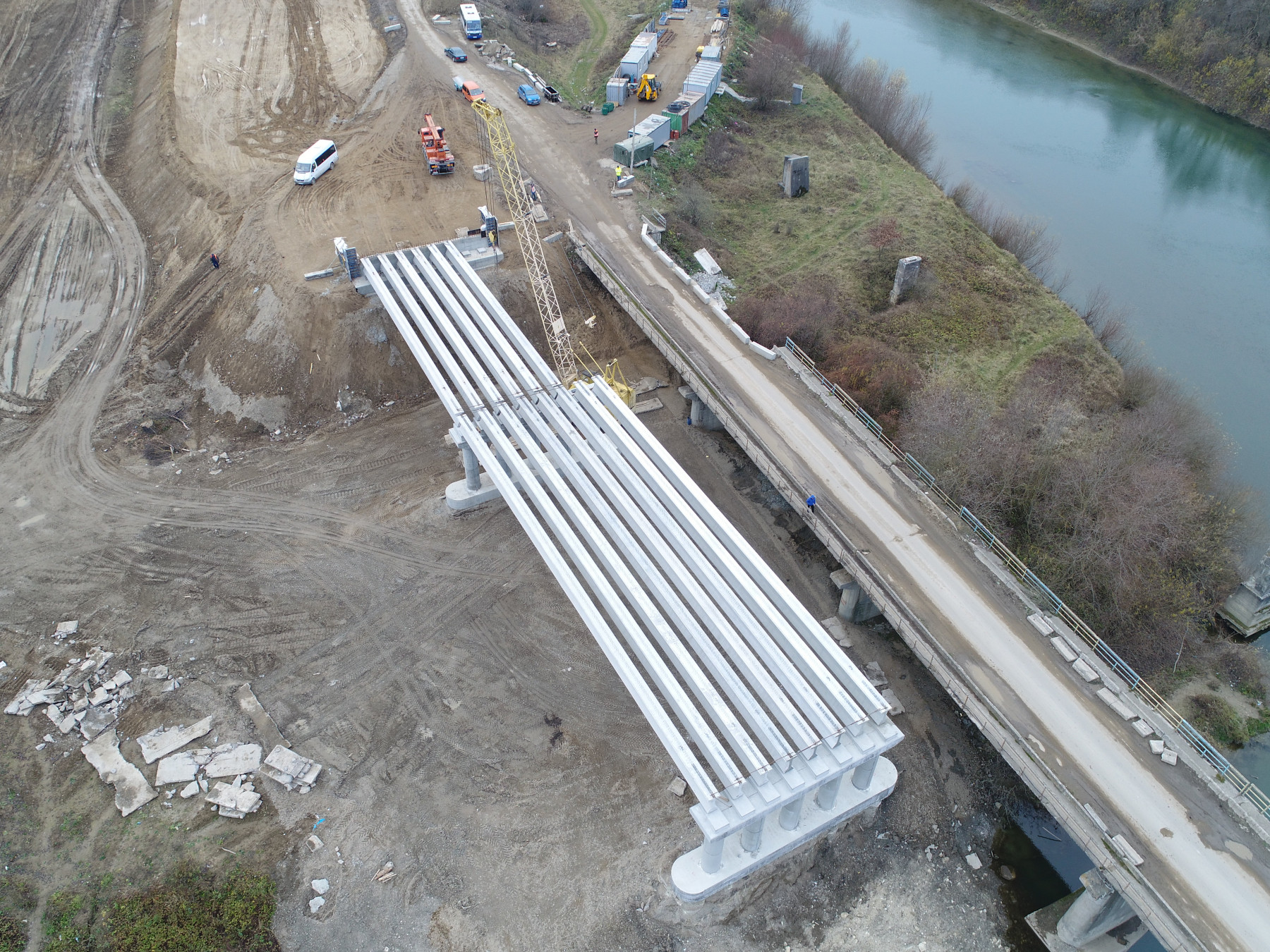 На Жидачівщині відновили будівництво моста через Дністер