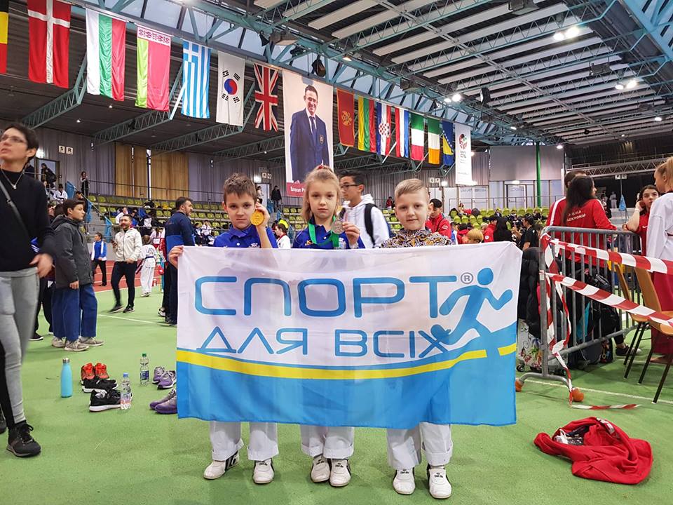 Денис Понізовський з Городоччини виборов золоту медаль на Чемпіонаті Європи з тхеквондо