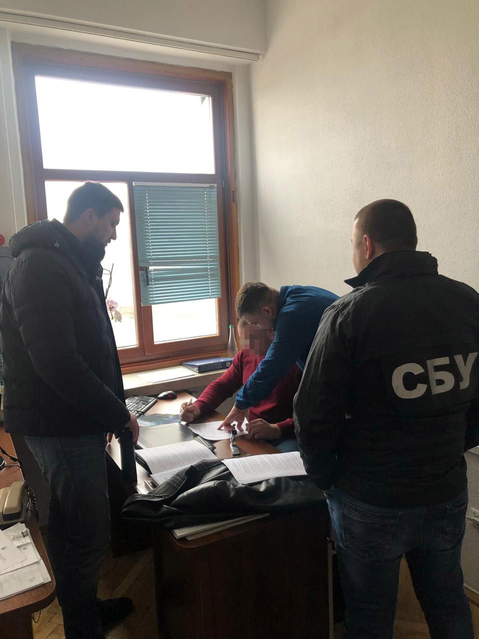 Посадовця ДФС Львівщини викрили на збуті сильнодіючих лікарських засобів