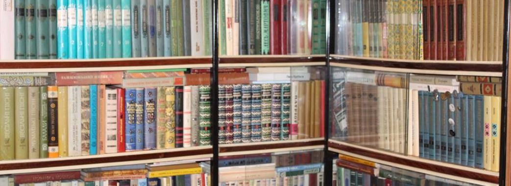 Тисячу книг Ярослава Лемика передали сільським бібліотекам на Пустомитівщині