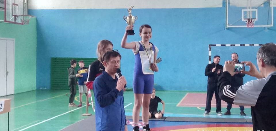 Школярка з Трускавця повернула власнику загублені 150 тисяч гривень