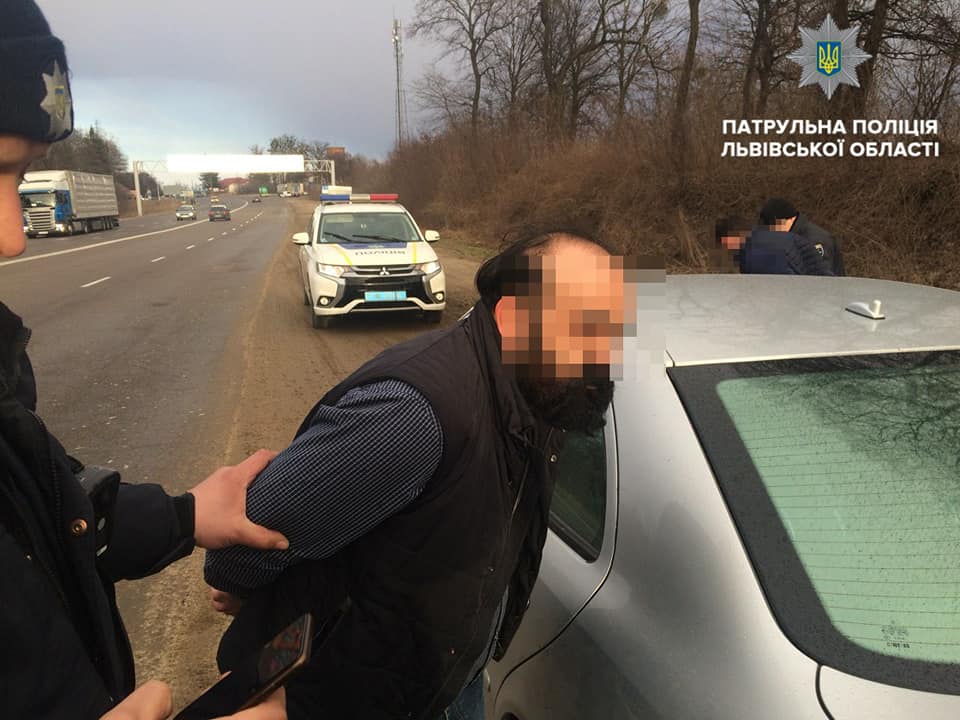 Румунів, які пограбували львівське подружжя пенсіонерів, затримали по «гарячих слідах»