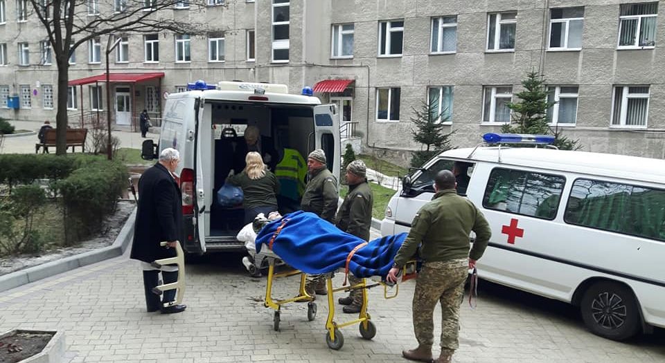 До Львова знову привезли поранених воїнів. Потрібна допомога