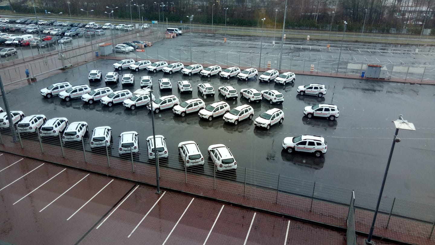 Сільським амбулаторіям подарували 43 нові автівки