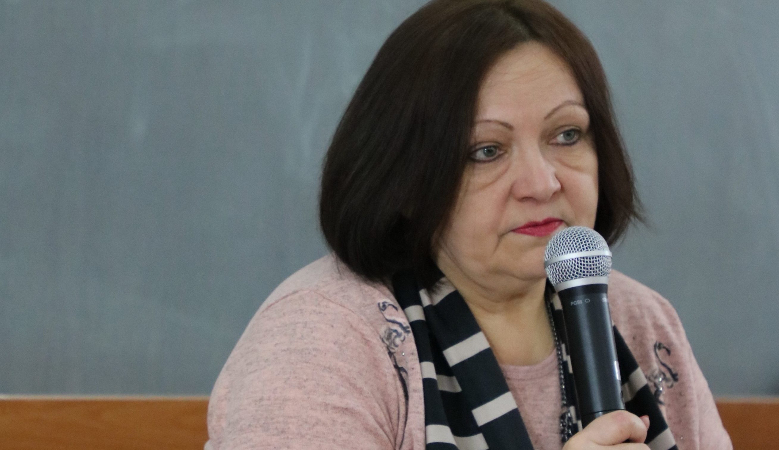 «У полоні мої кати розмовляли російською»: поетеса розказала, чому спілкується виключно рідною мовою