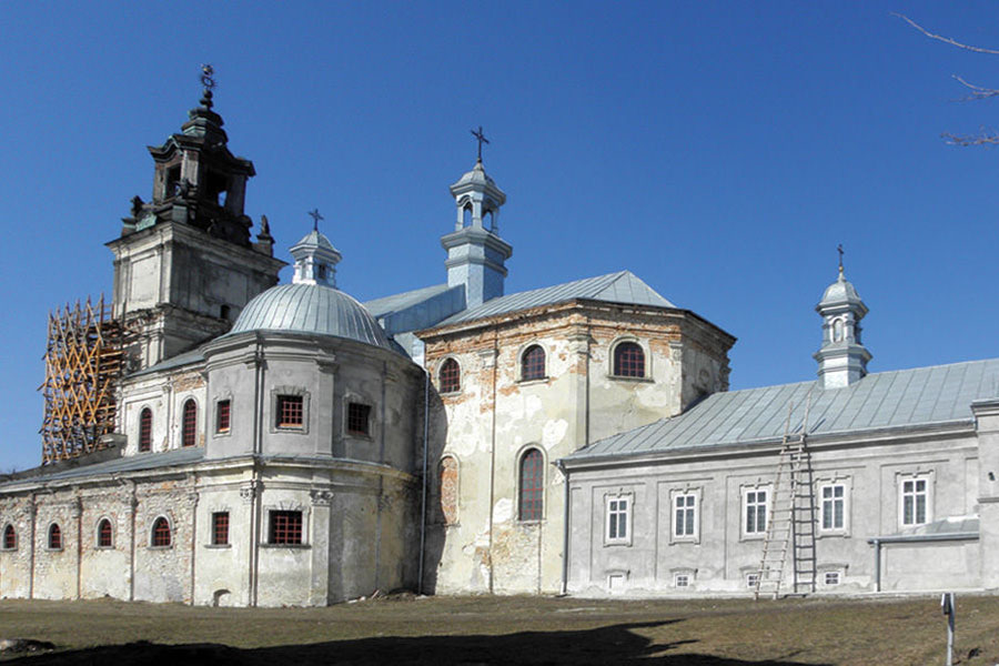 На Бродівщині відреставрують старовинний монастир