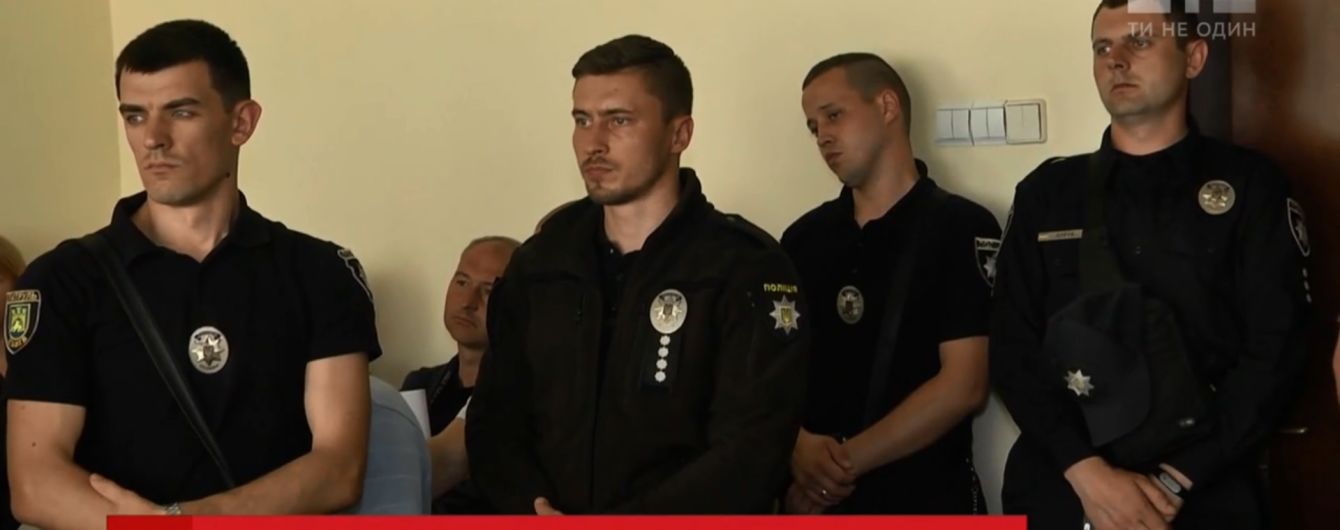 Смерть через пакет з наркотиками: у поліцейських вимагають 7,5 мільйонів гривень