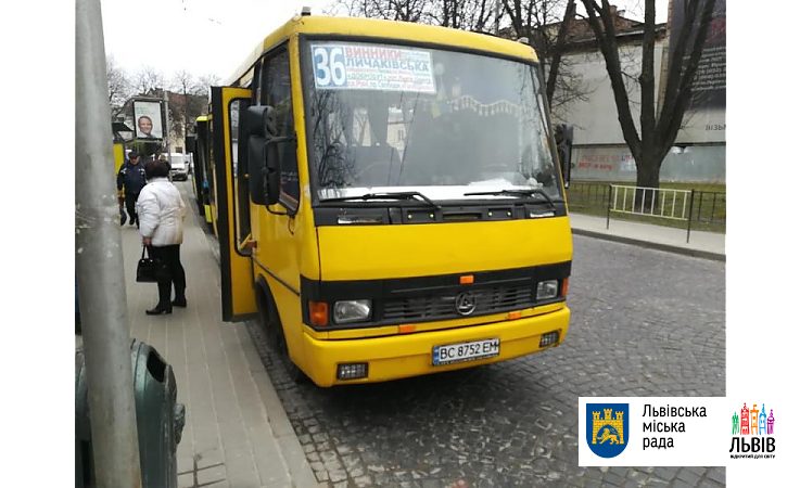 У Львові курсують нелегальні миколаївські автобуси