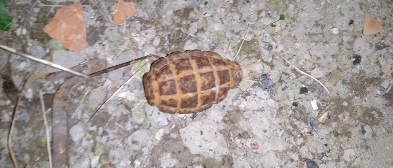 На Бущині п’яний чоловік лякав односельчан гранатою