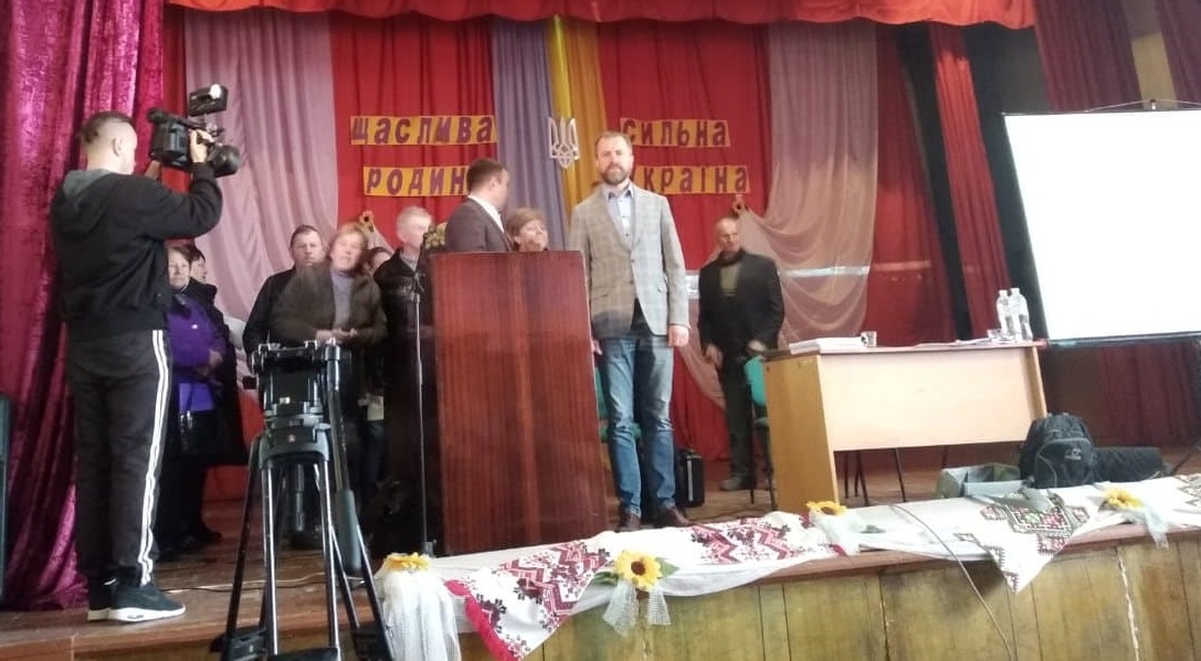 На громадські слухання в селі на Бродівщині викликали поліцію