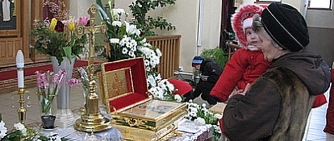 У ліцей “Просвіта” привезли цілющі мощі Миколая Чарнецького